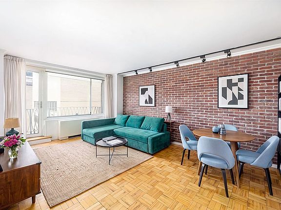 2nd image of 1160 3rd Ave APT 9A