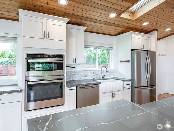 5th image of 3613 N 30th Street