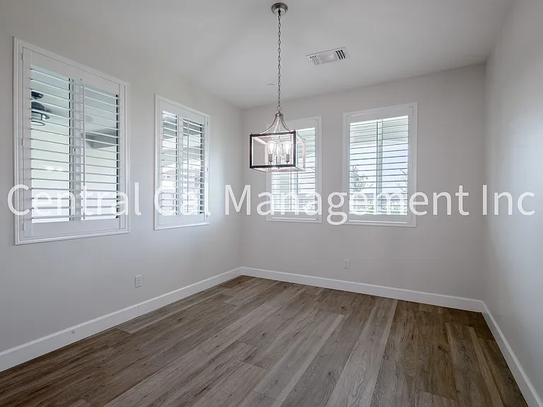 9029 Almond Creek Dr — Photo 17