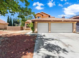 37909 Smoke Tree St, Palmdale, CA 93552