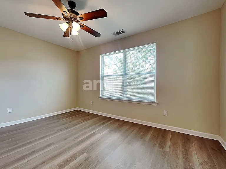 10185 Sorrento Pl — Photo 17