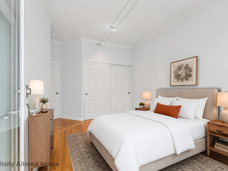 1921 Jefferson St #207 — Photo 9