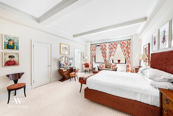 Sold by Warburg | media 5