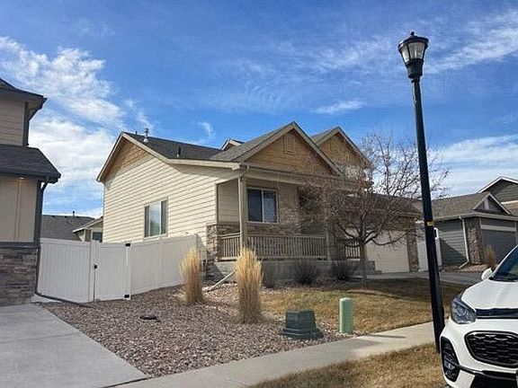 3rd image of 849 Sunlight Peak Dr
