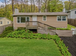 116 S Shore Dr, Wantage, NJ 07461