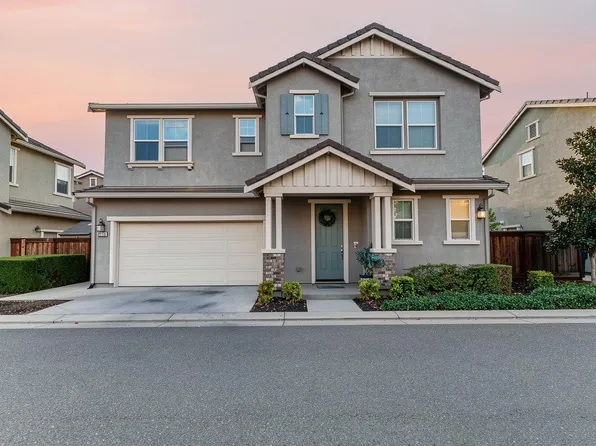 2229 Novi Dr, Riverbank, CA 95367