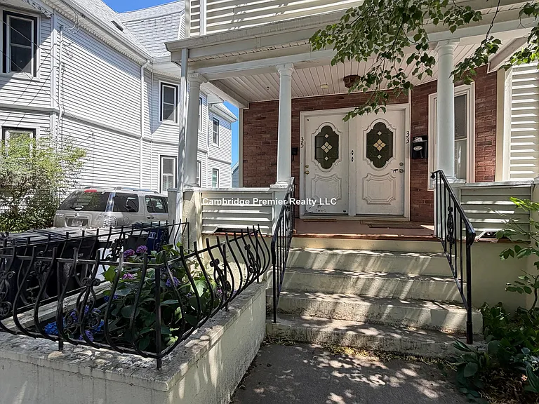 35 Rogers Ave — Photo 13