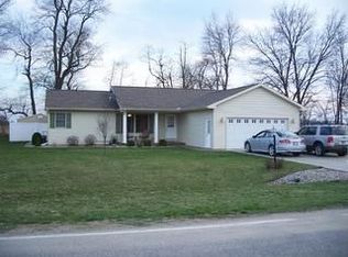 735 E Country Ln, Shipshewana, IN 46565