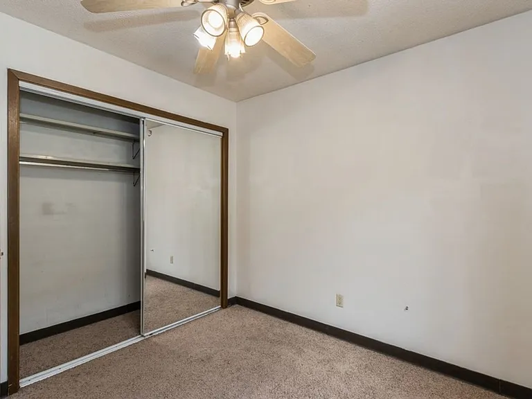 434 S Johnson St — Photo 29