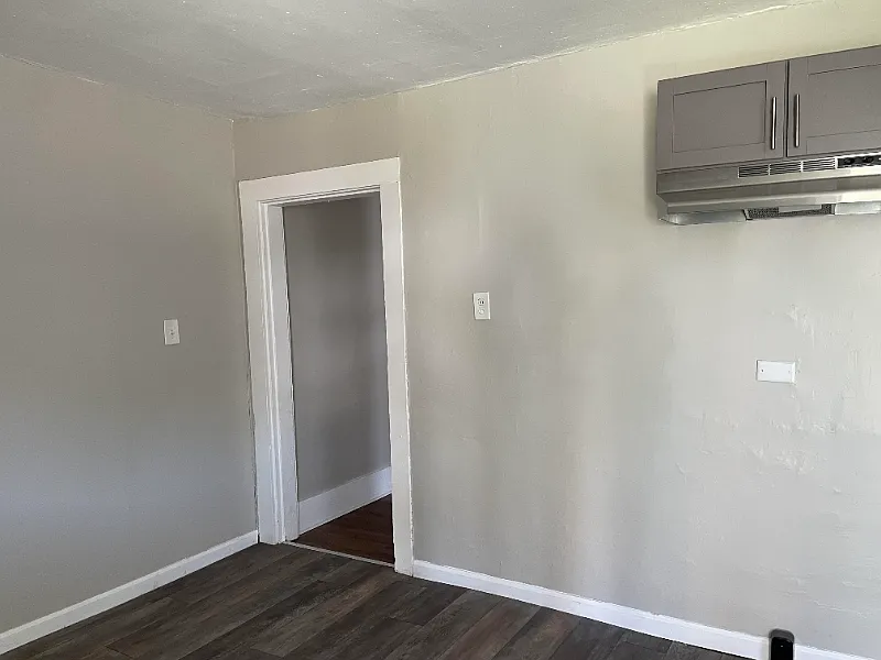 2 bed, 1200 sqft, $985 — Photo 4