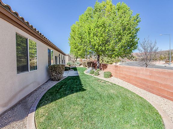 2nd image of 1126 N Ventana Dr
