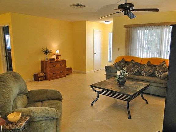 5th image of 5067 SW 89th Ave