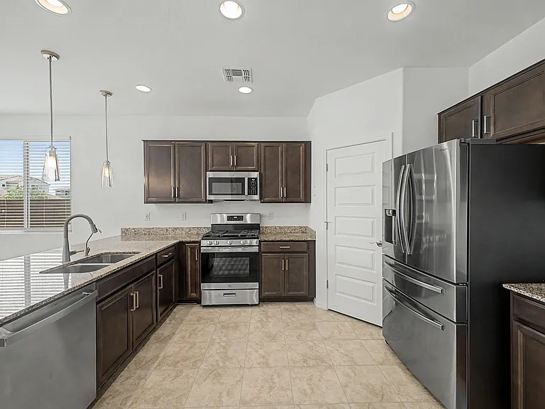 9004 W Georgia Ave — Photo 2