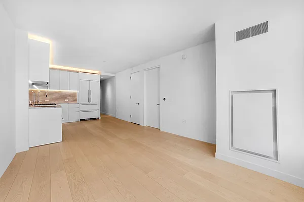 Rented by Compass | media 13