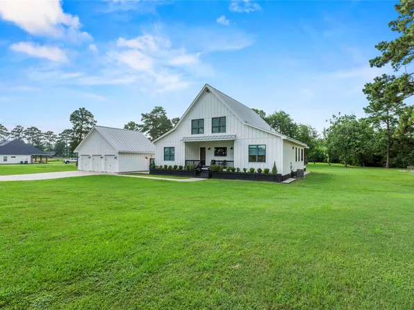 1400 Hicks St, Tomball, TX 77375