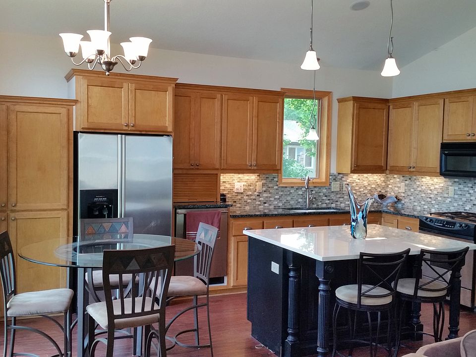 1st image of 3533 Interlachen Dr NE