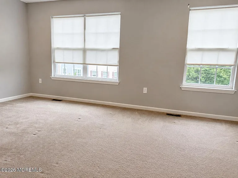 235 Yale Blvd — Photo 15