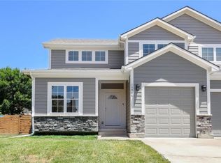 10906 W 115th St, Overland Park, KS 66210