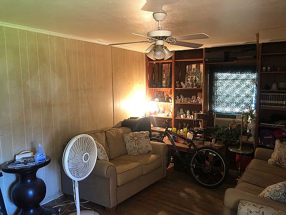 3rd image of 3421 Shelby Ave