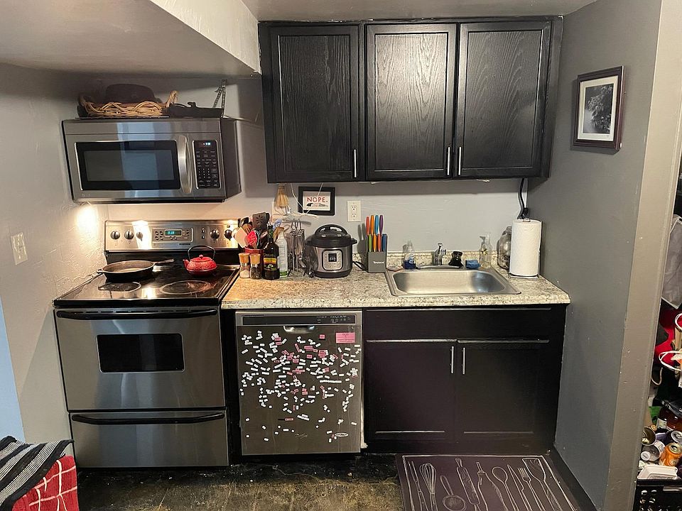 1st image of 4594 W Dakota Ave