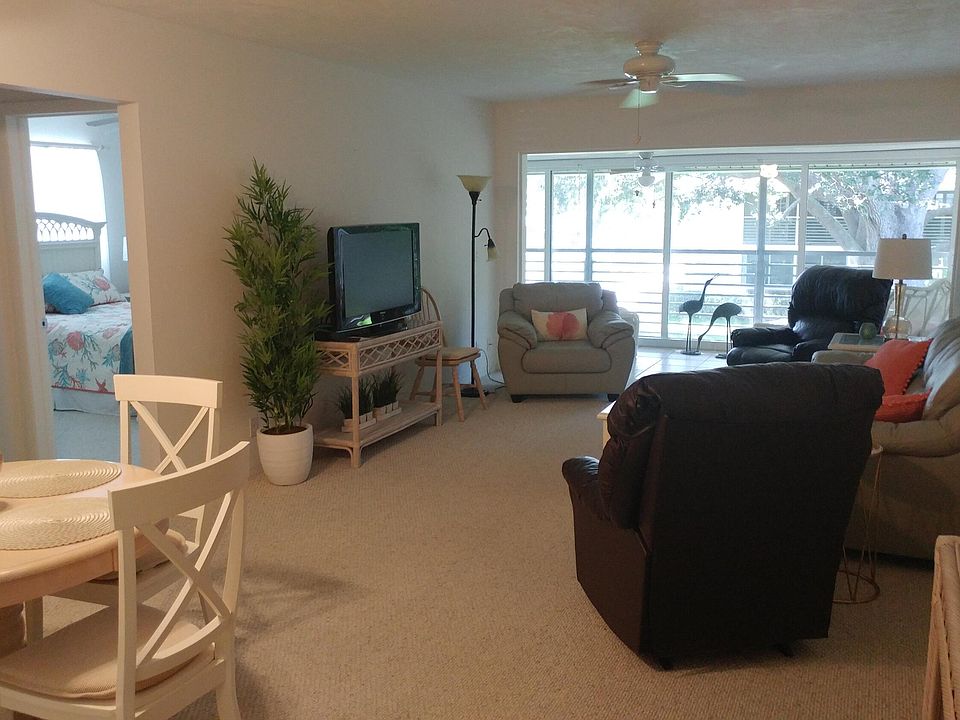 1st image of 207 Westwood Ave #G