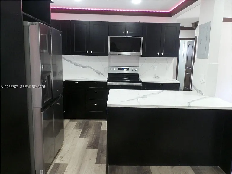 18011 NW 6th Pl — Photo 6