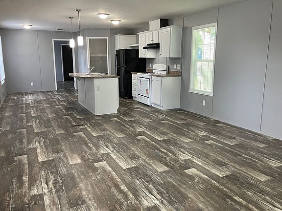 2nd image of 3323 Iowa St Lot 337