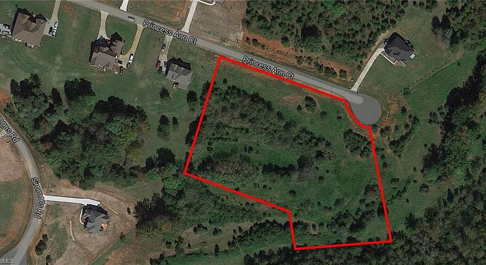 2nd image of 7445 Princess Ann Ct
