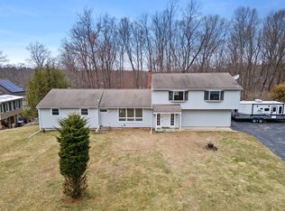 80 Maple Dr, Middletown, NY 10941