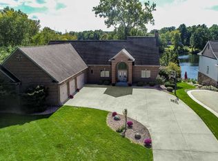 20830 N River Ridge Dr, Bristol, IN 46507