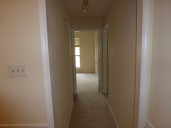 5th image of 434 Warbler Dr