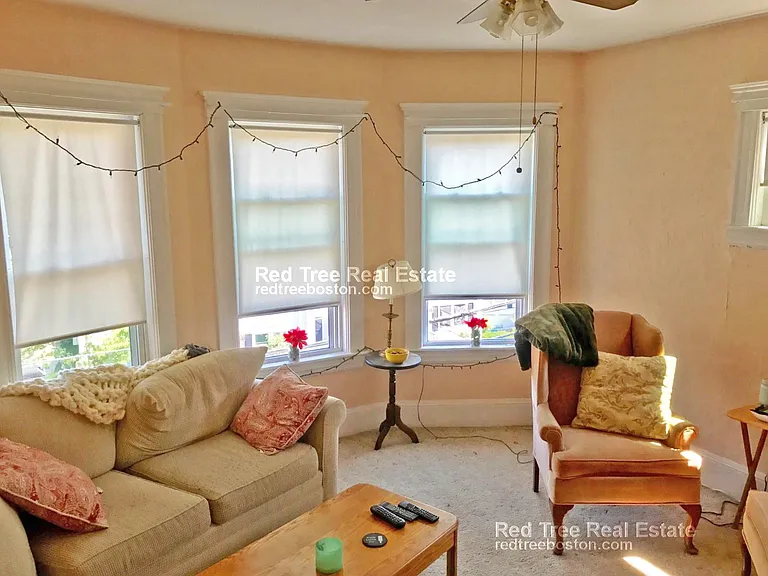 62 Union St #1 — Photo 2