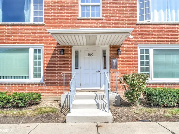 1450 Plymouth Pl APT 2W, Glenview, IL 60025