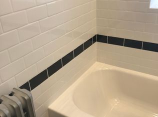 1423 Washington St #1G, Evanston, IL 60202