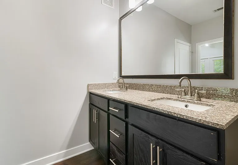 Realm at Patterson Place — Photo 18