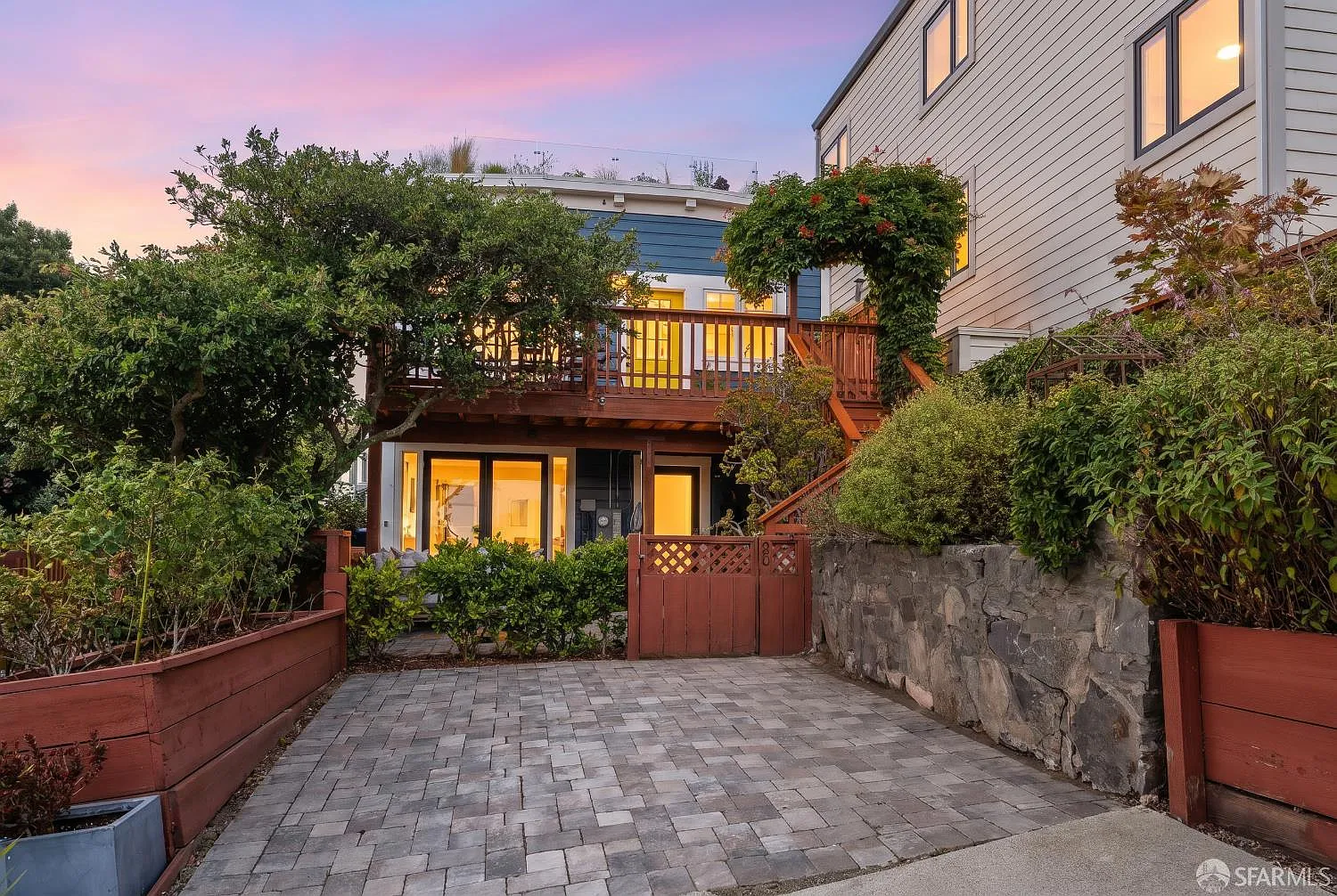 80 Prentiss St - Photo 3