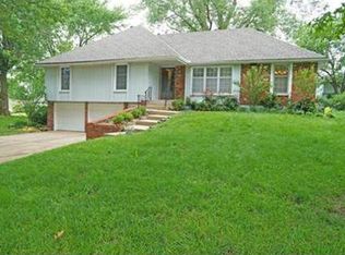 1004 NE 99th St, Kansas City, MO 64155