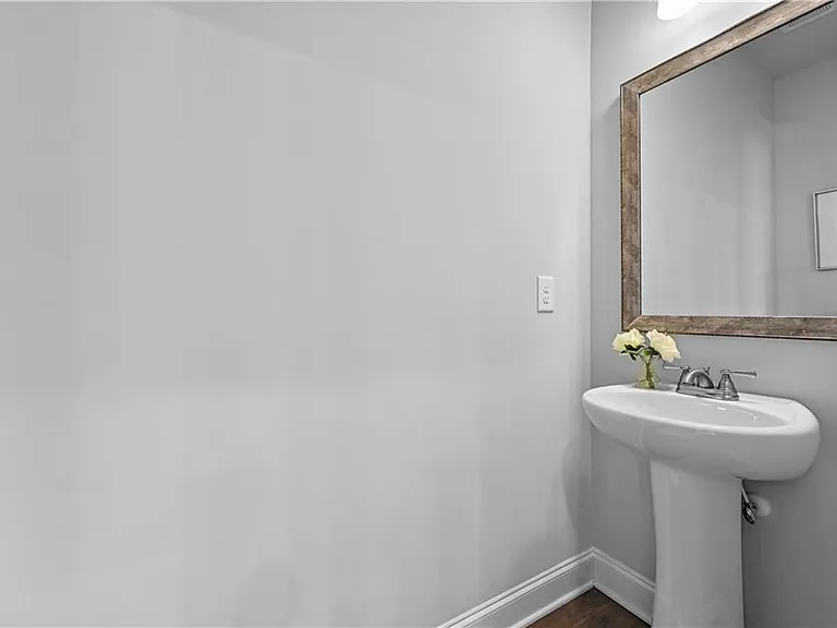 3229 Weyhill Way — Photo 16