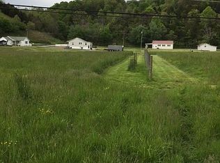 524 Possum Hollow Rd, Saltville, VA 24370
