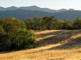 10364 Blackwell Rd, Central Point, OR 97502
