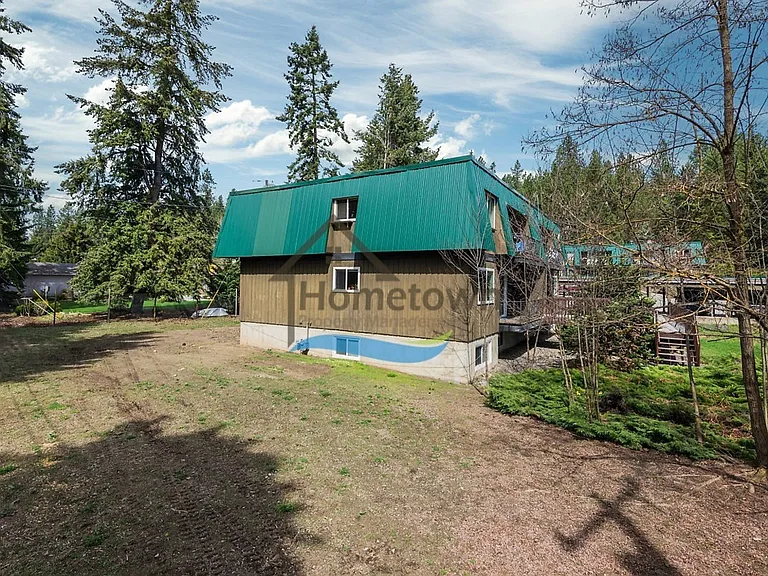 2432 & 2433 E Stowe Ct — Photo 19