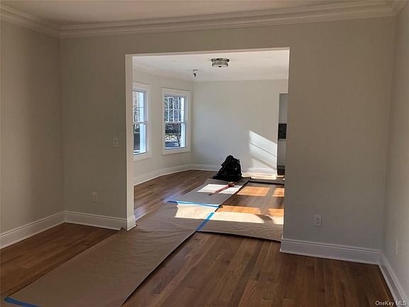 5th image of 541 Munro Ave