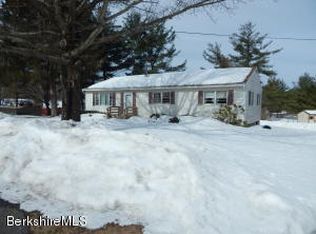 32 Cumberland Cir, Dalton, MA 01226