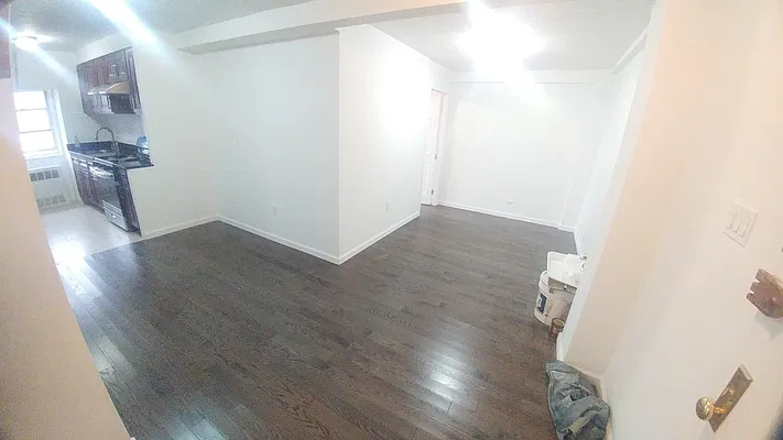 Rented by Downtown Mgt & Realty LLC | media 5