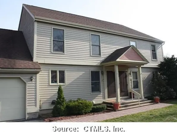 120 Colonial Hill Dr, Wallingford, CT 06492