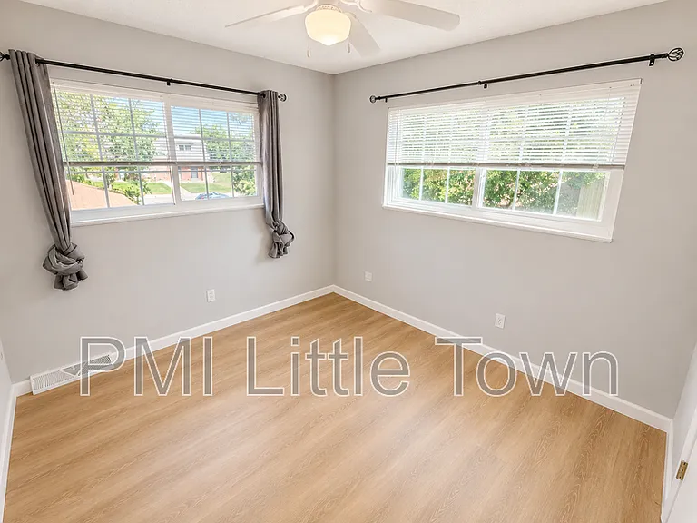 7482 W Roxbury Pl — Photo 14