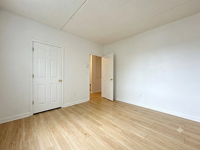 26 Ellingwood St #26 — Photo 18