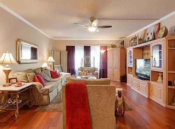 3rd image of 1750 Saint Charles Ave APT 511