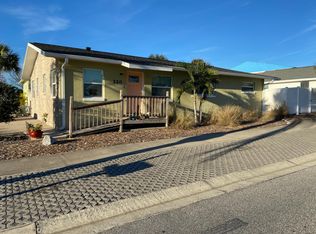 220 S 5th St, Flagler Beach, FL 32136