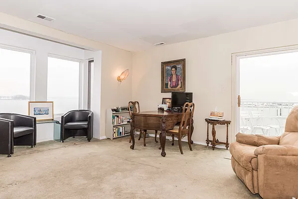 Sold by Century 21 Marciano | media 29